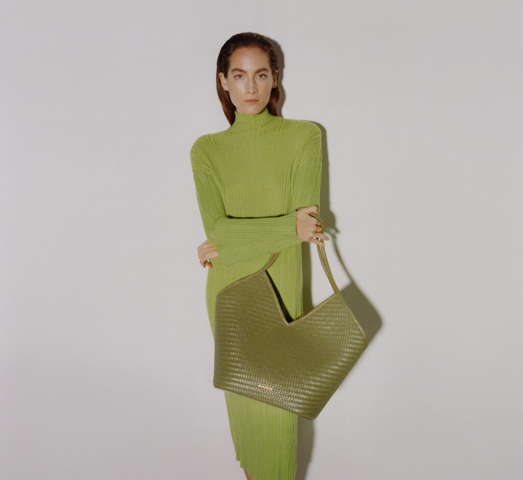 velká zelená kabelka pro ženy