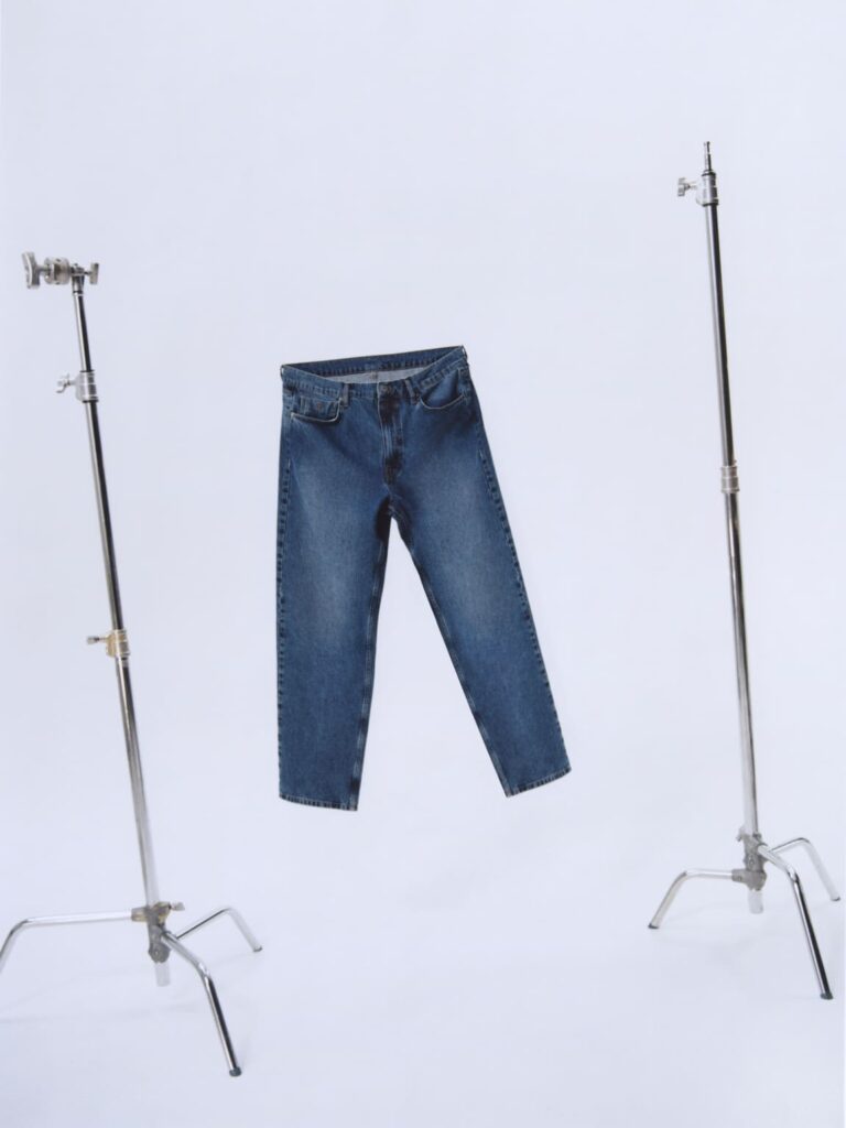 jeansowe spodnie