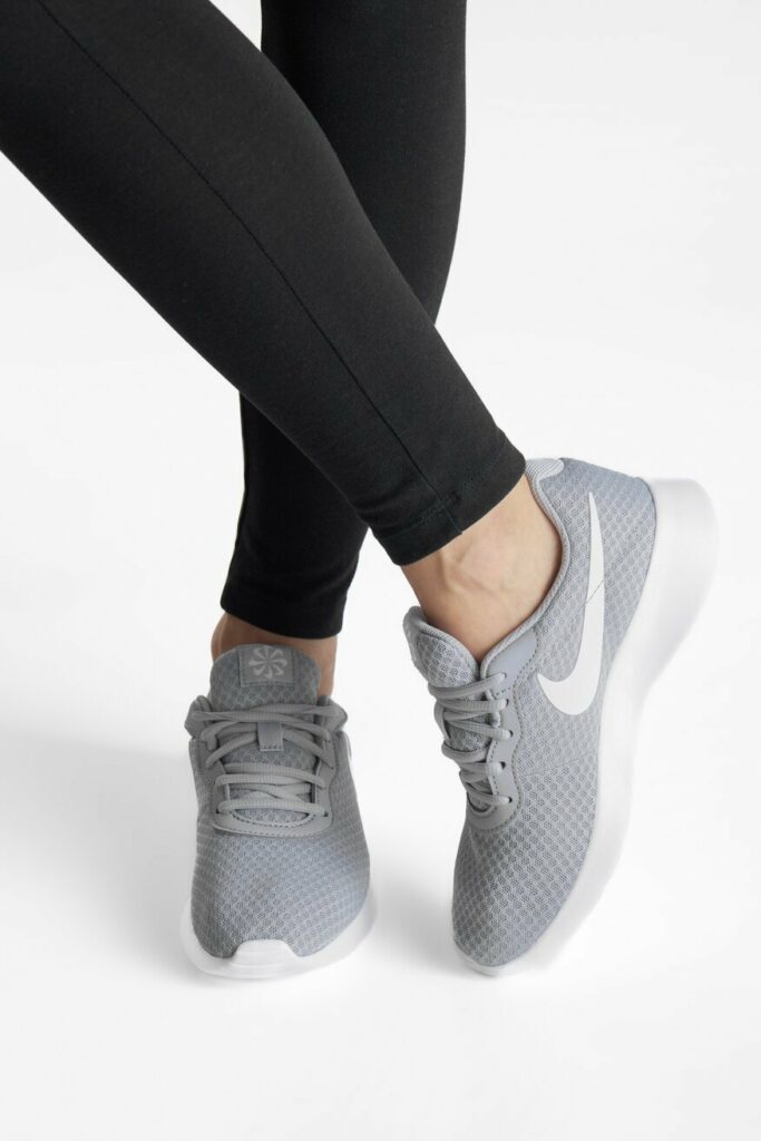 buty nike damskie stylizacja