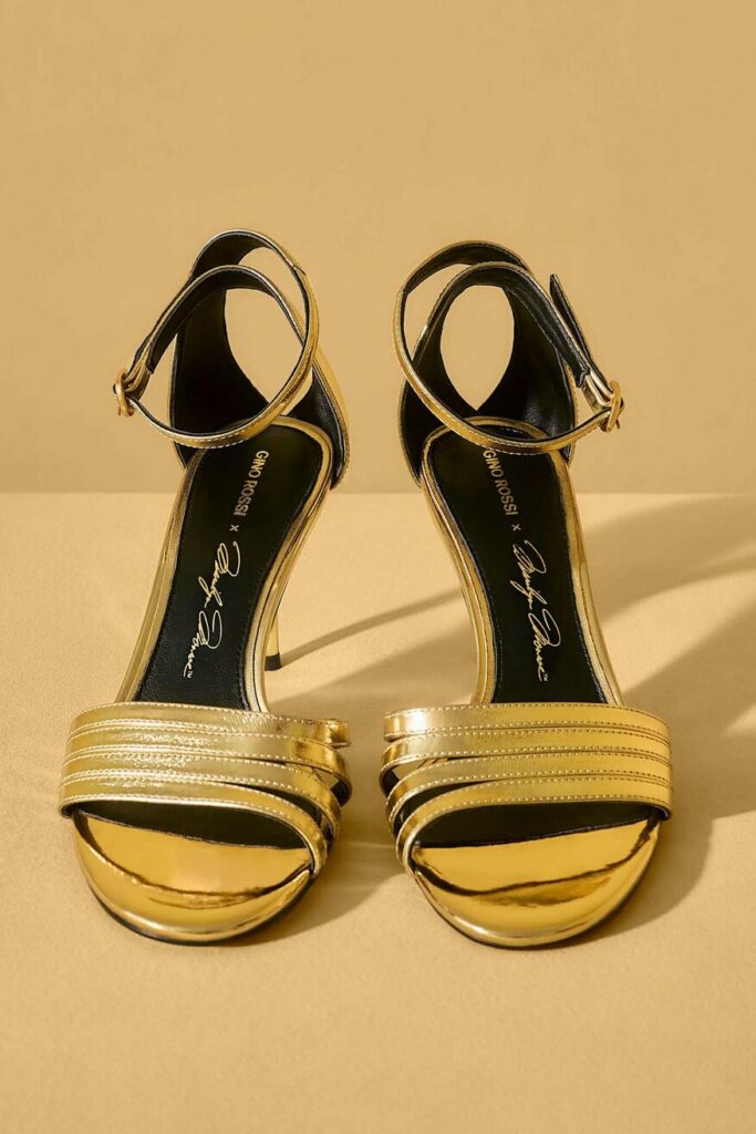 złote sandałki na sylwestra