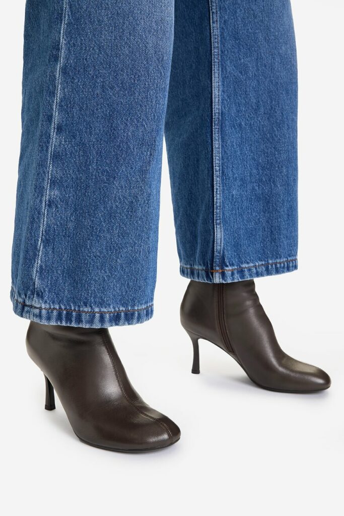 modne botki na niskim obcasie, na wiosnę 2026