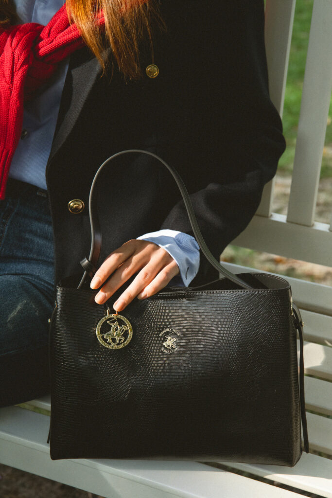 czarna skórzna torebka old money