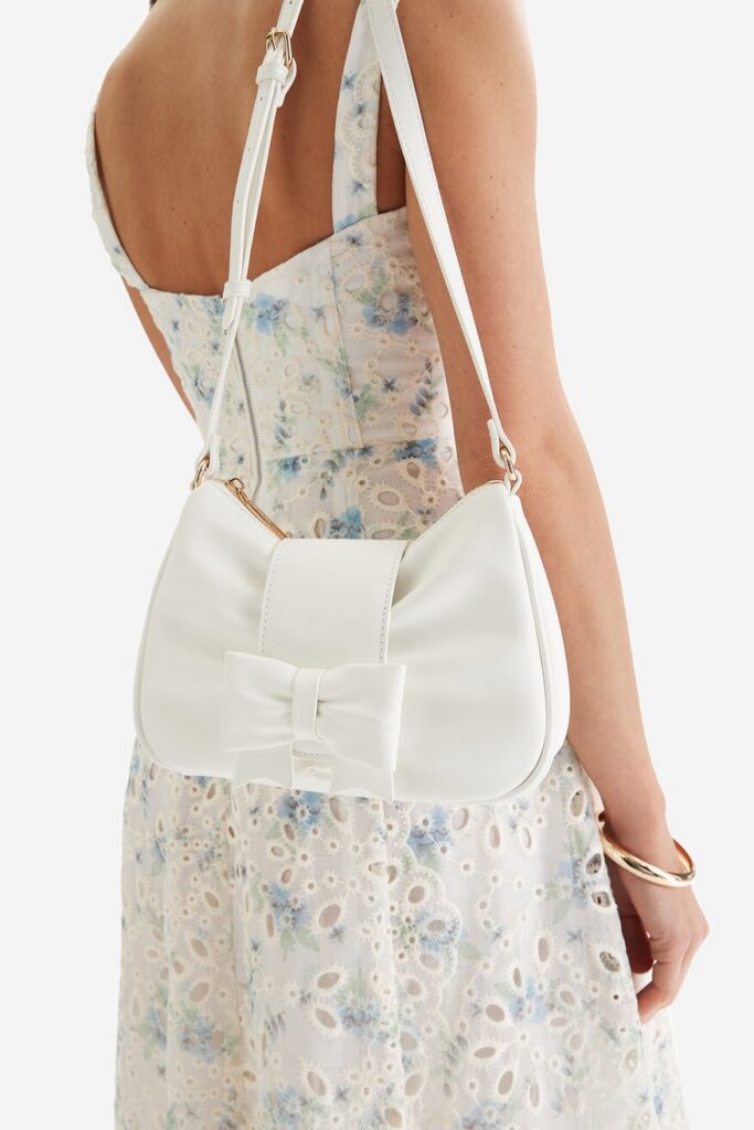 Modne kolory wiosna-lato 2026: torebka Jenny