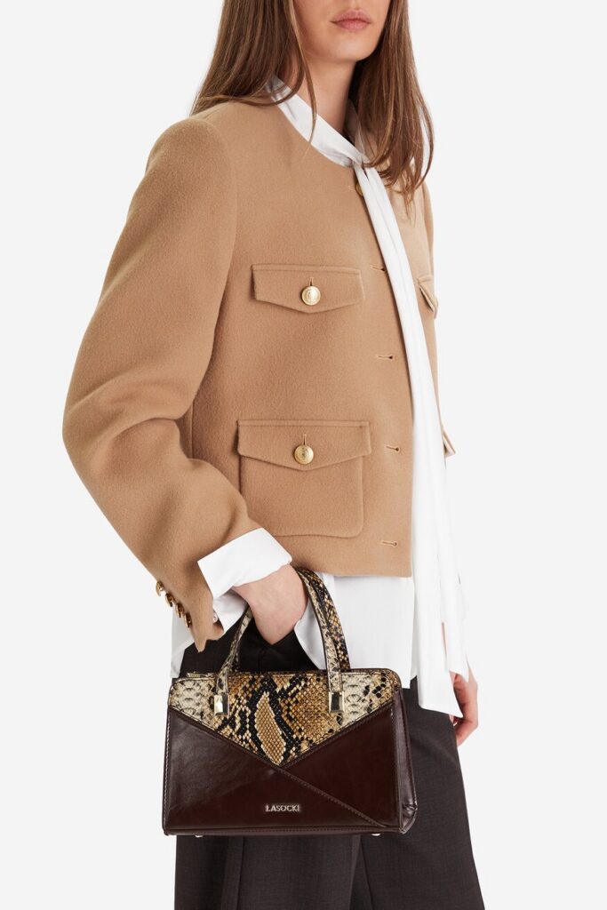 Modne kolory torebek na wiosnę-lato 2026: w zwierzęcy wzór